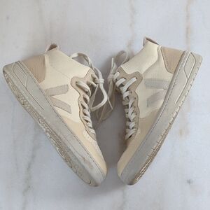 Veja Leather High Top Cream Sneakers Size 8
